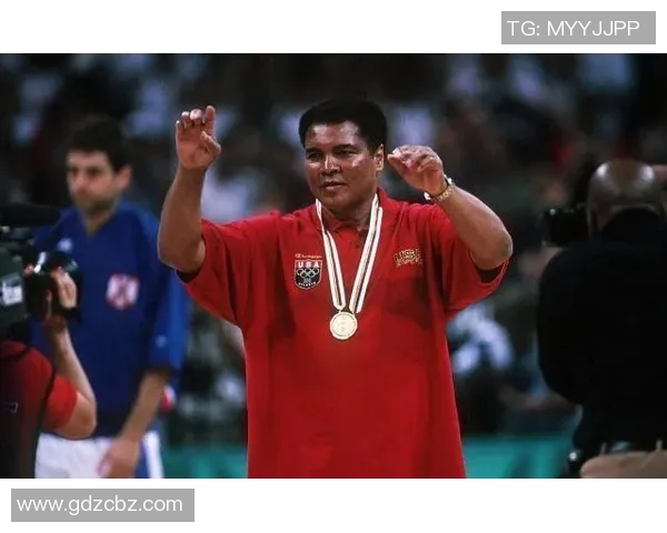 理查德：从小目睹勇士老将成长 每日见证伟大是荣幸