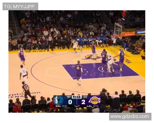 火箭猛冲、湖人死咬、独行侠拉胯！西部这格局，真没谁了